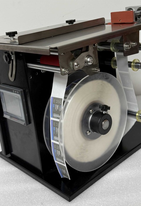 Máquina de etiquetado semiautomática